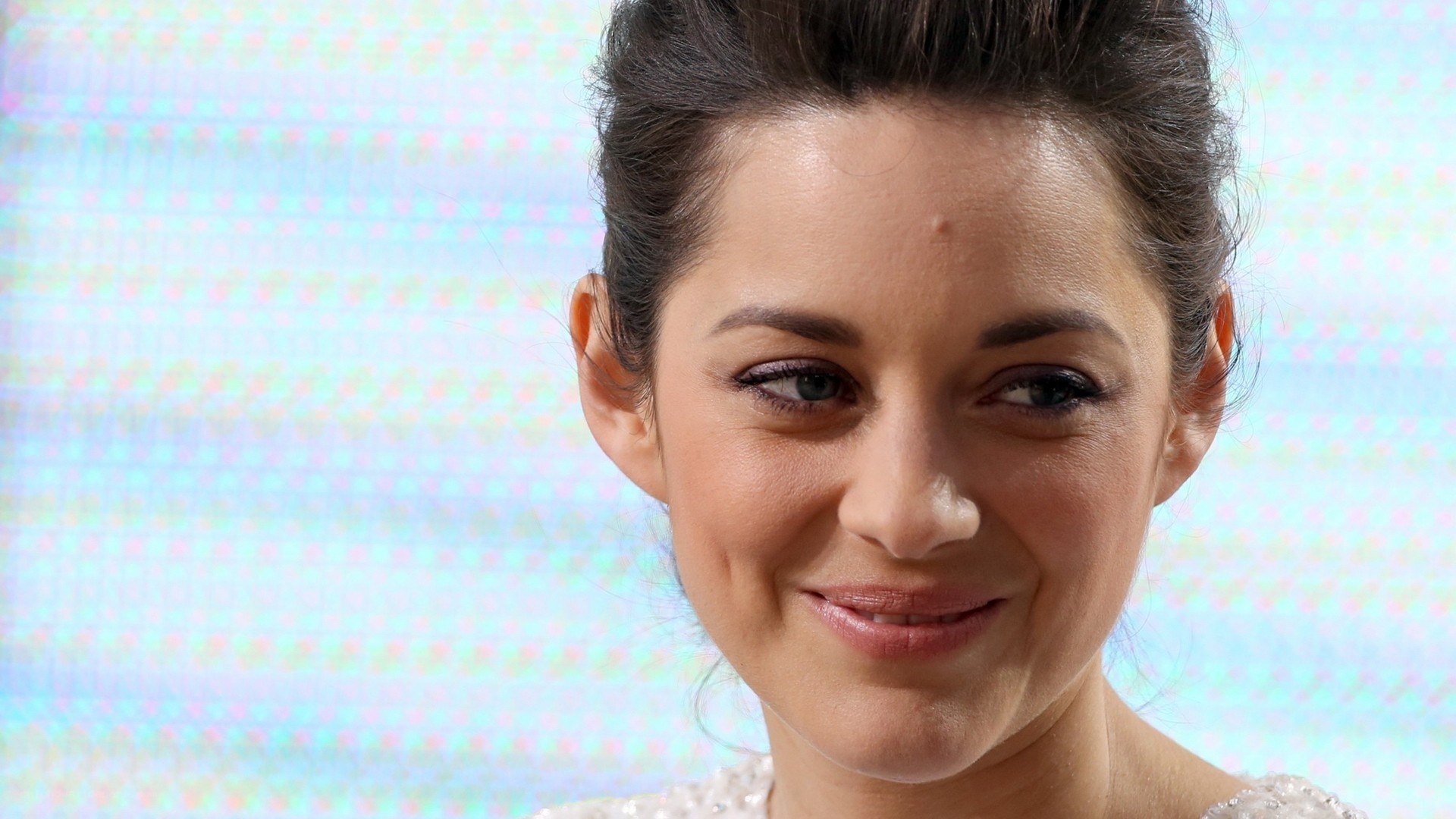 woman smiling at event