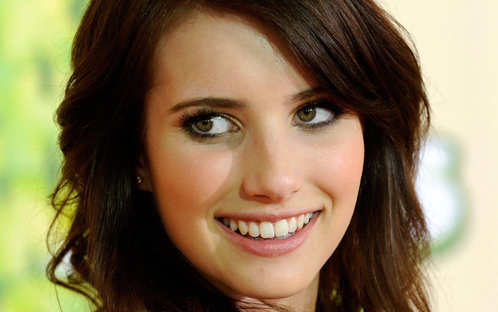 woman smiling at event