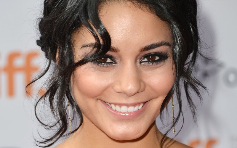 woman smiling at event