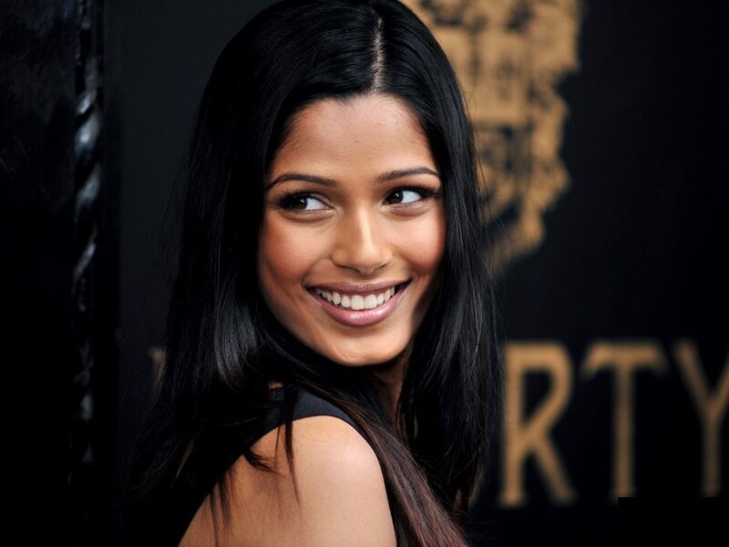 woman smiling at event