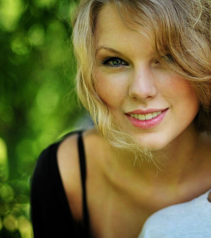woman smiling outdoors
