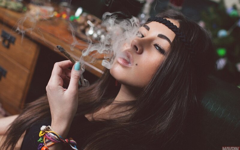 Woman Smoking Joint — Black