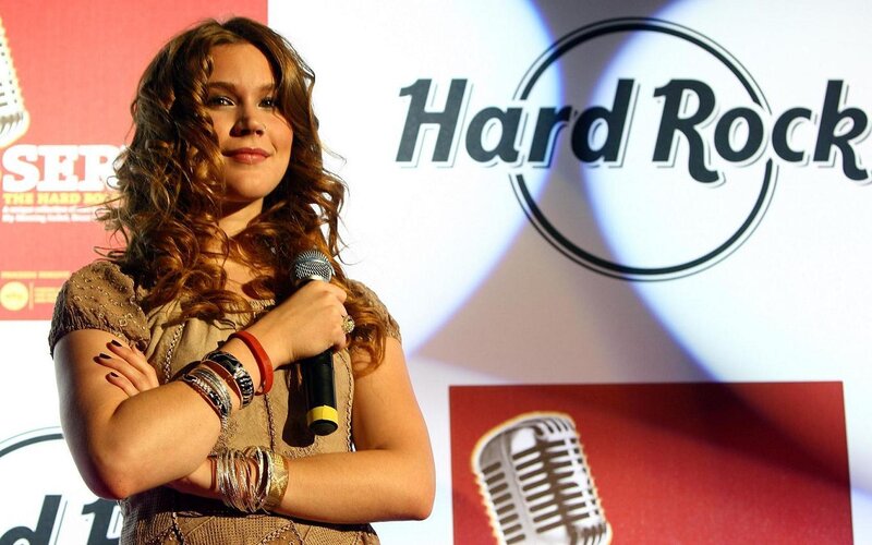 woman speaking at hard rock event