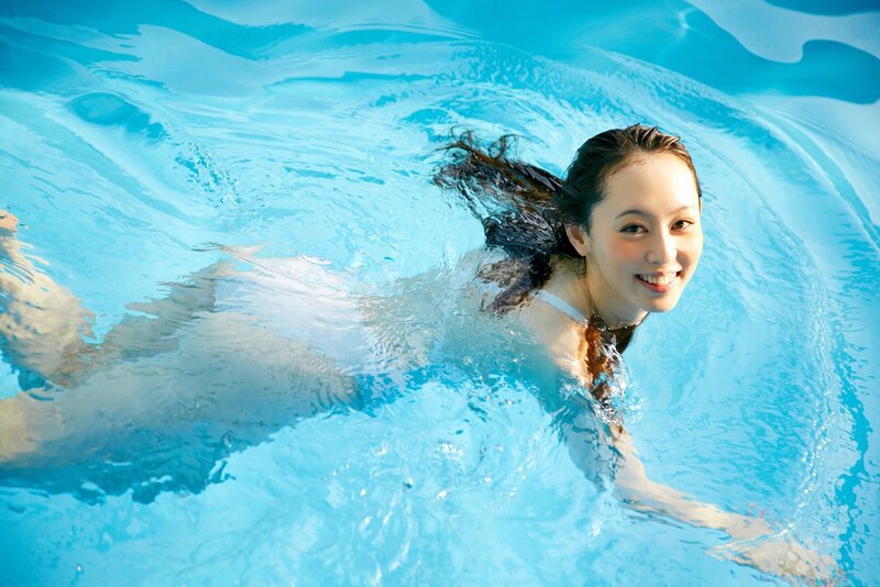 woman swimming in pool