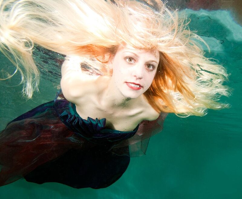 Woman Underwater — Green, Serene