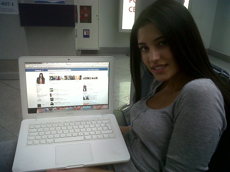 Woman Using Laptop — Gray