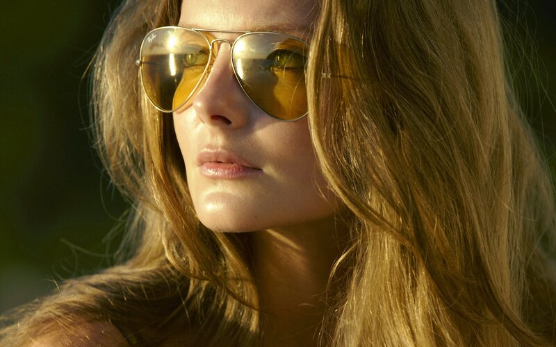 woman wearing aviator sunglasses