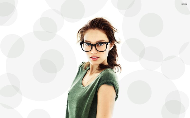 woman wearing glasses