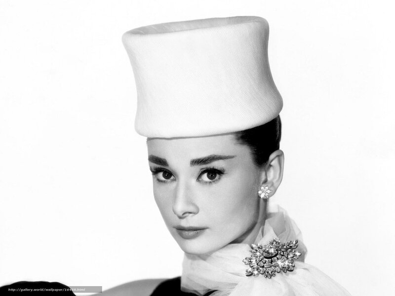 Woman Wearing Hat — Black, Classic
