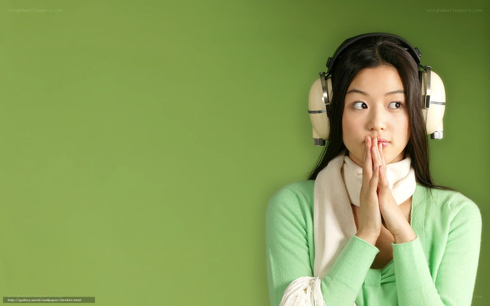 woman wearing headphones