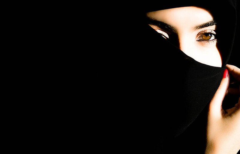 Woman Wearing Niqab — Black, Dramatic, Photograph, Eyes, Hand