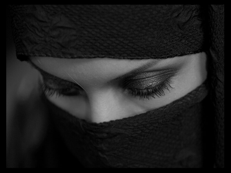 Woman Wearing Niqab — Black, Dramatic, Photograph, Eyes, Makeup