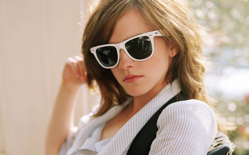 woman wearing sunglasses