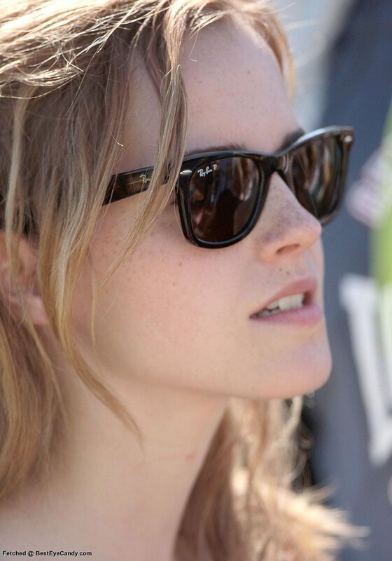 woman wearing sunglasses