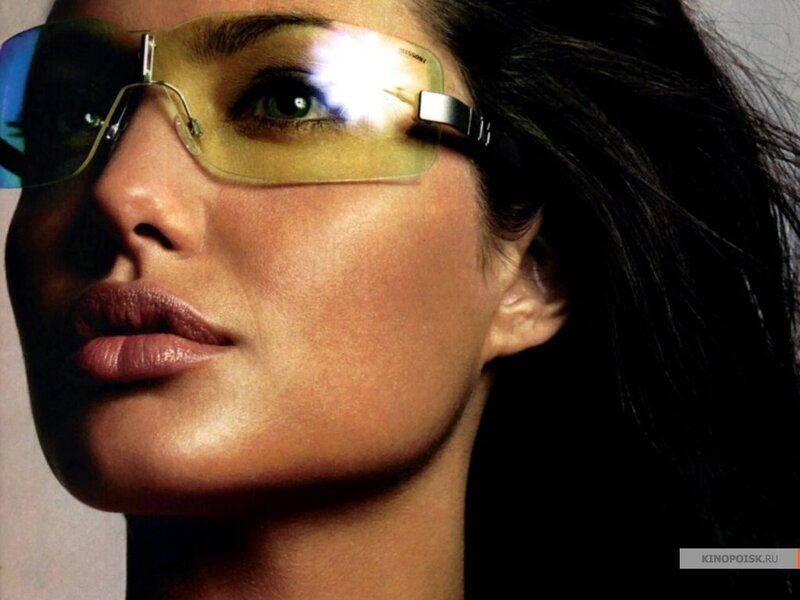 woman wearing sunglasses