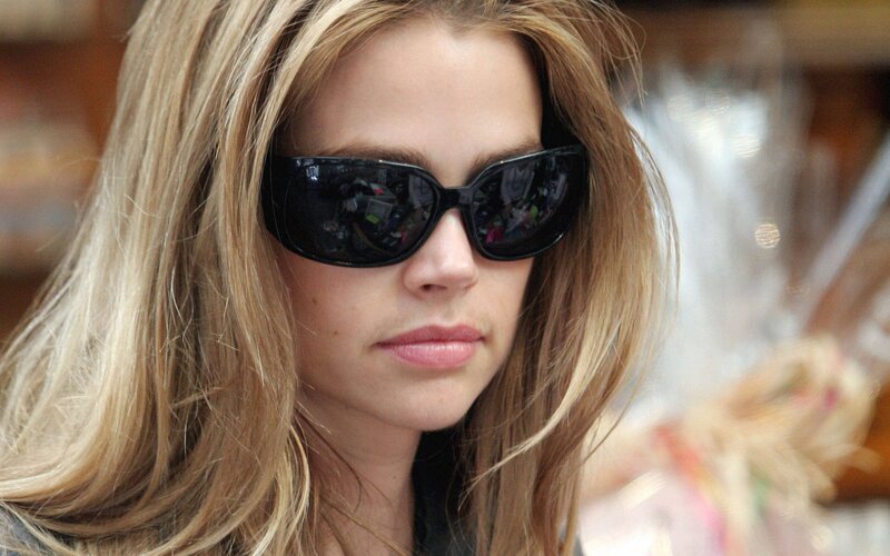 woman wearing sunglasses