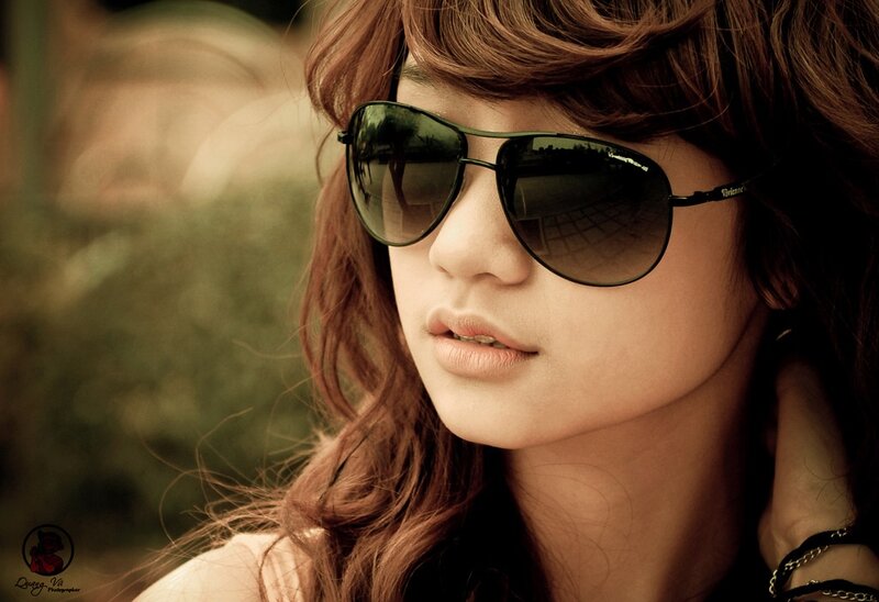 woman wearing sunglasses
