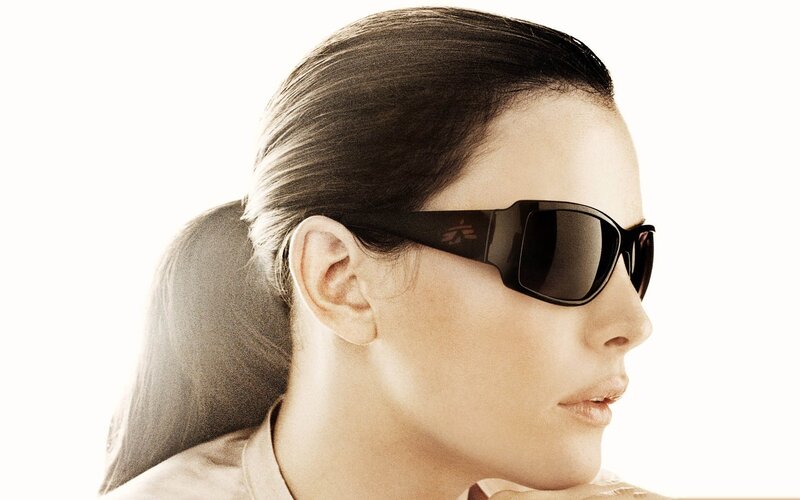 woman wearing sunglasses