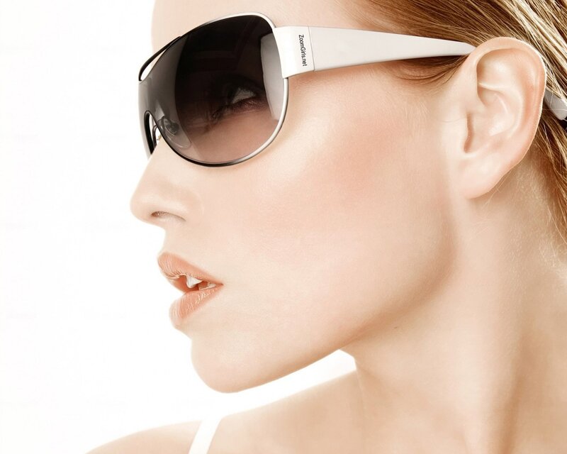 woman wearing sunglasses