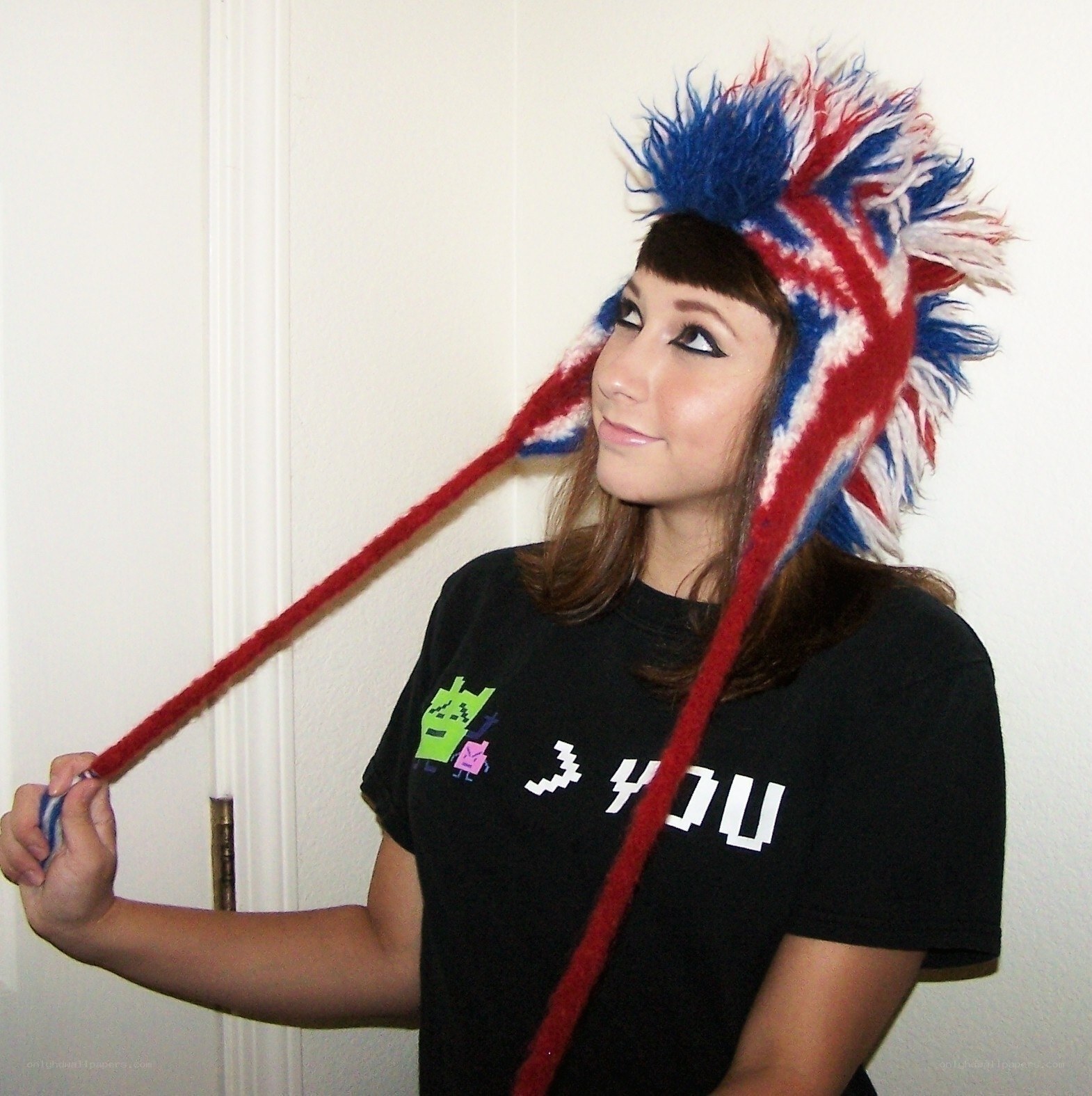 woman wearing union jack hat
