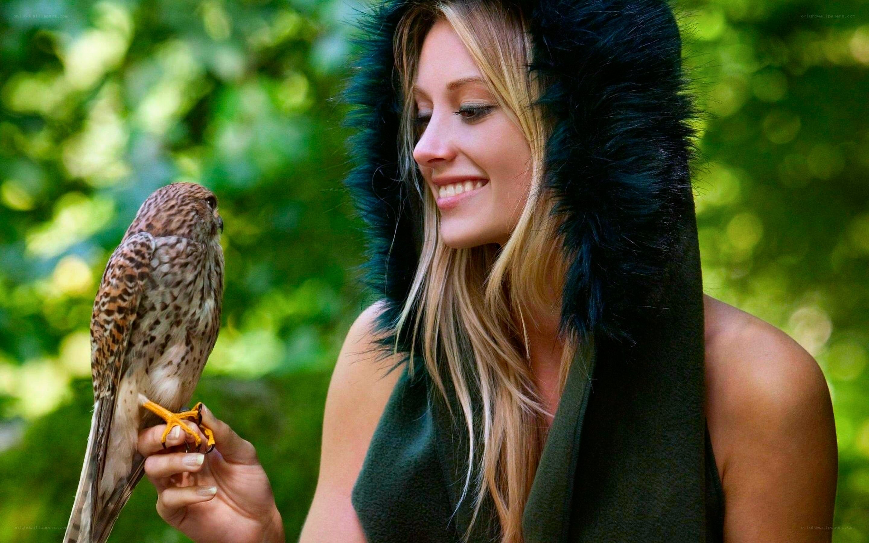 Woman with a falcon