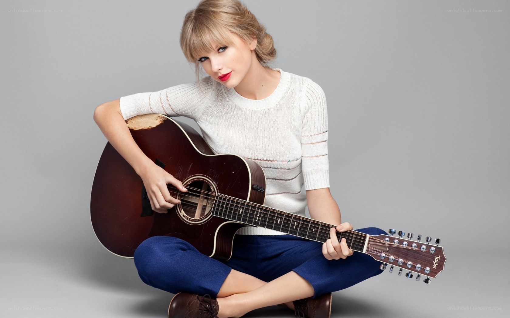 woman with acoustic guitar