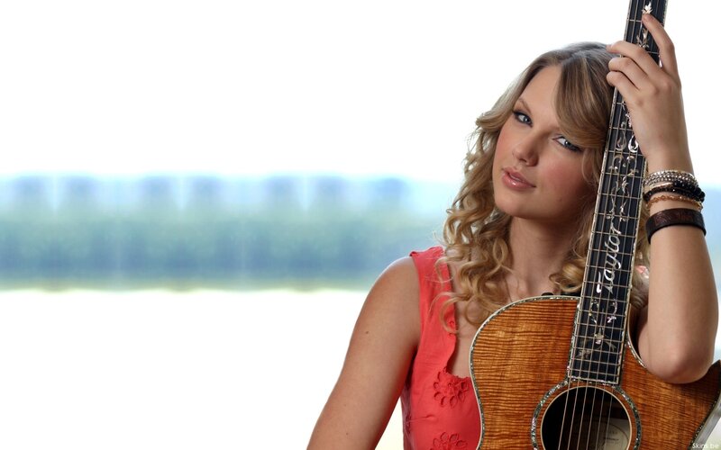 woman with acoustic guitar