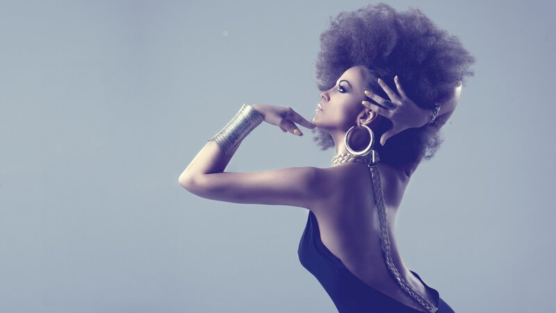 woman with afro hairstyle