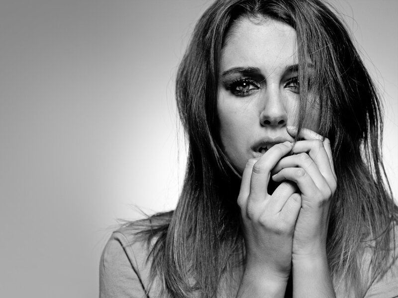 woman with anxious expression