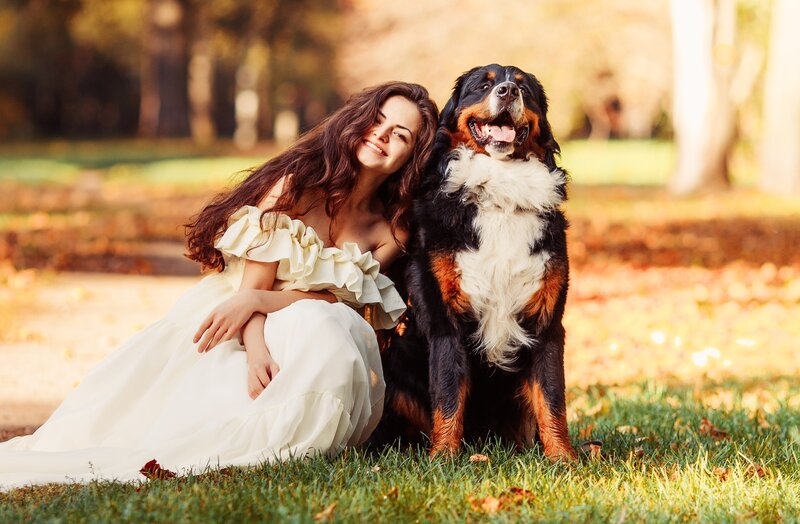 Woman with Bernese Mountain Dog — Green