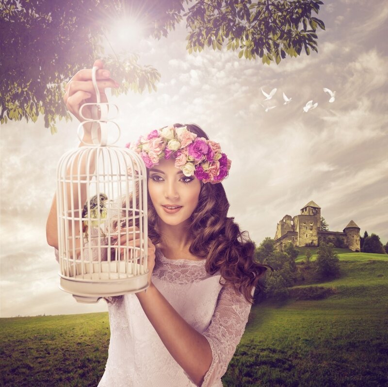 Woman with Birdcage — Green, Serene