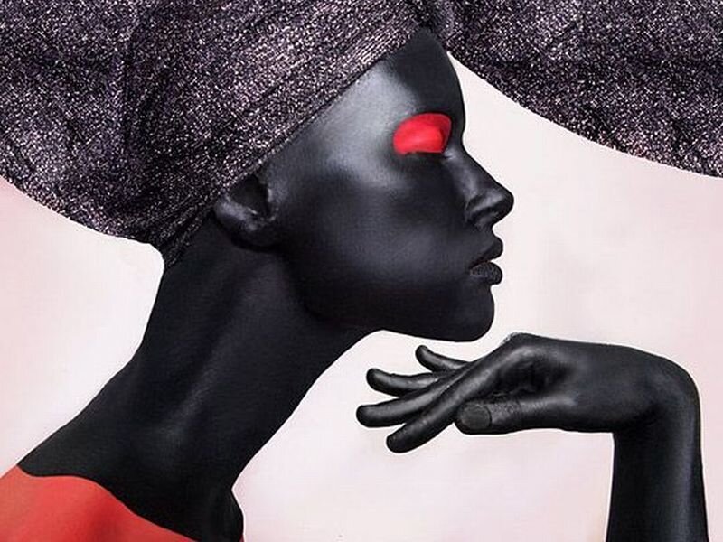 Woman with Black Body Paint — Dramatic, Photograph