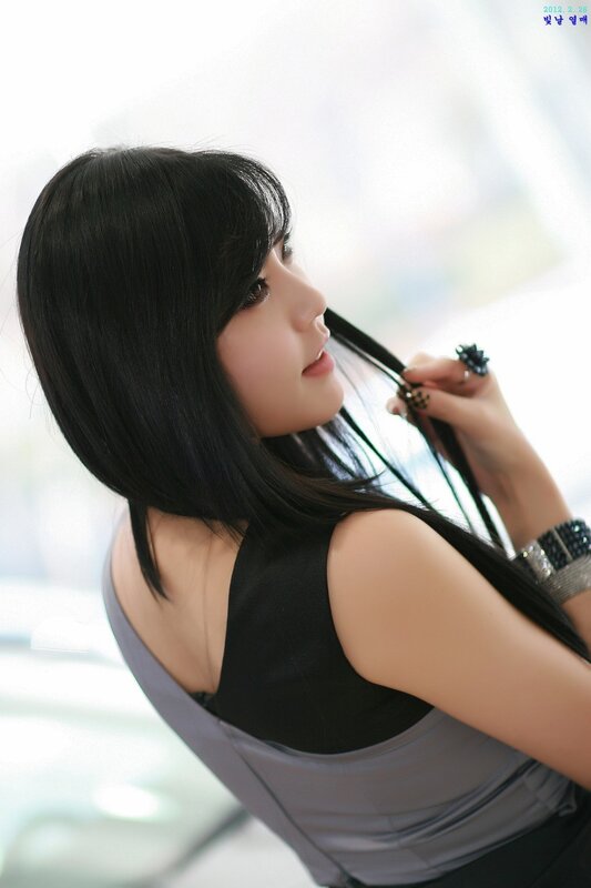 woman with black hair