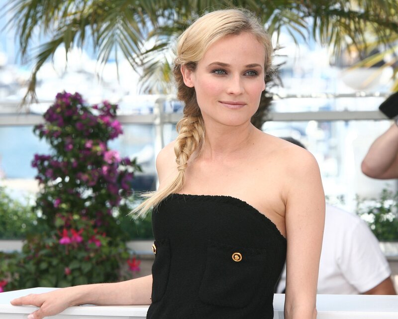 Woman with Blonde Braid — Black