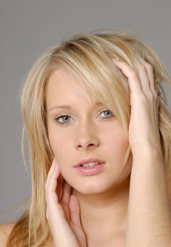 woman with blonde hair