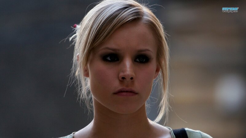woman with blonde hair