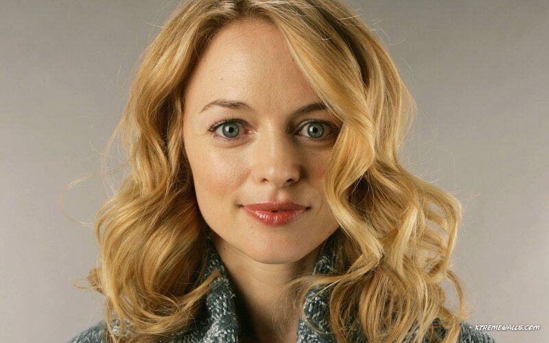 woman with blonde hair
