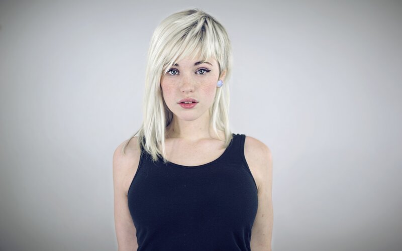 woman with blonde hair