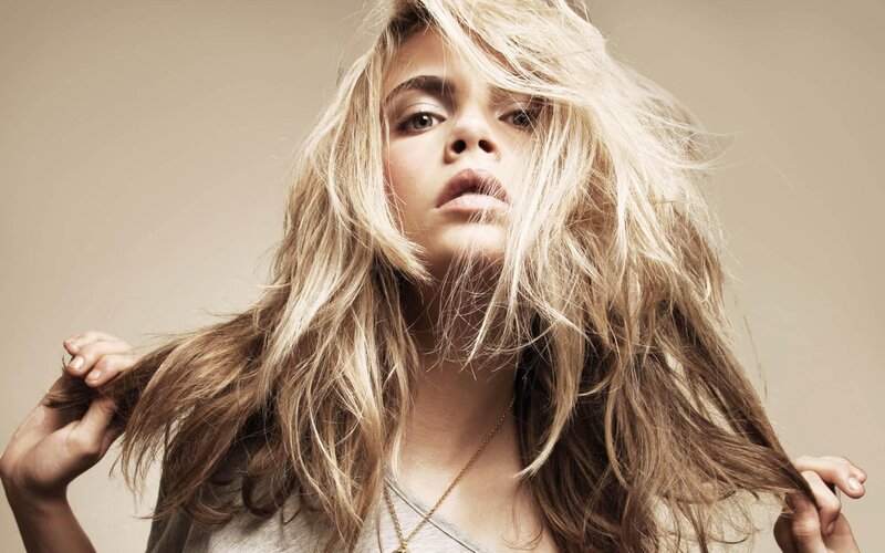 woman with blonde hair