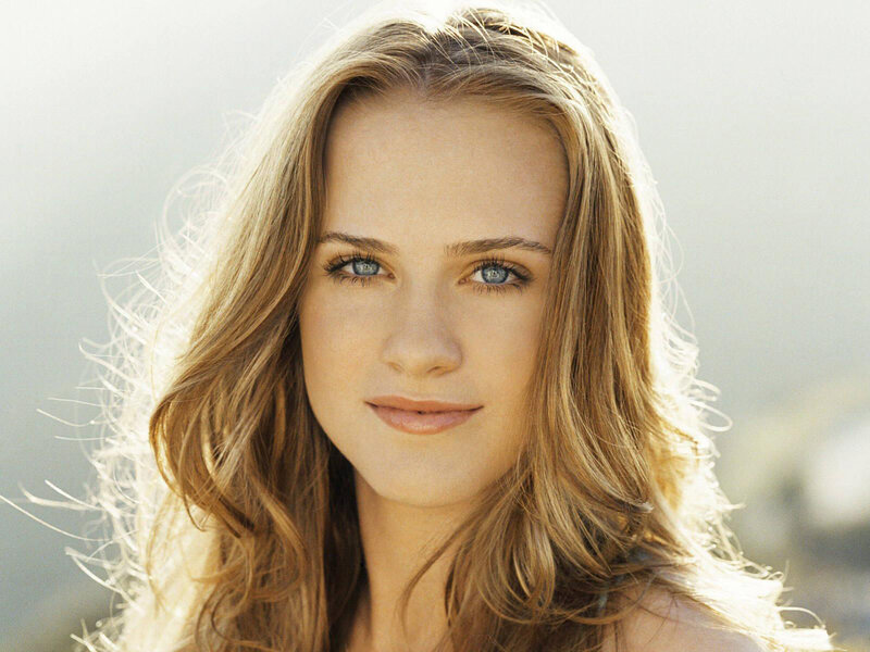 woman with blonde hair and blue eyes