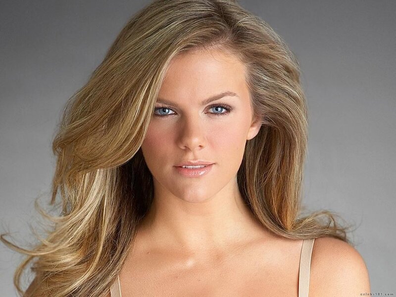woman with blonde hair and blue eyes