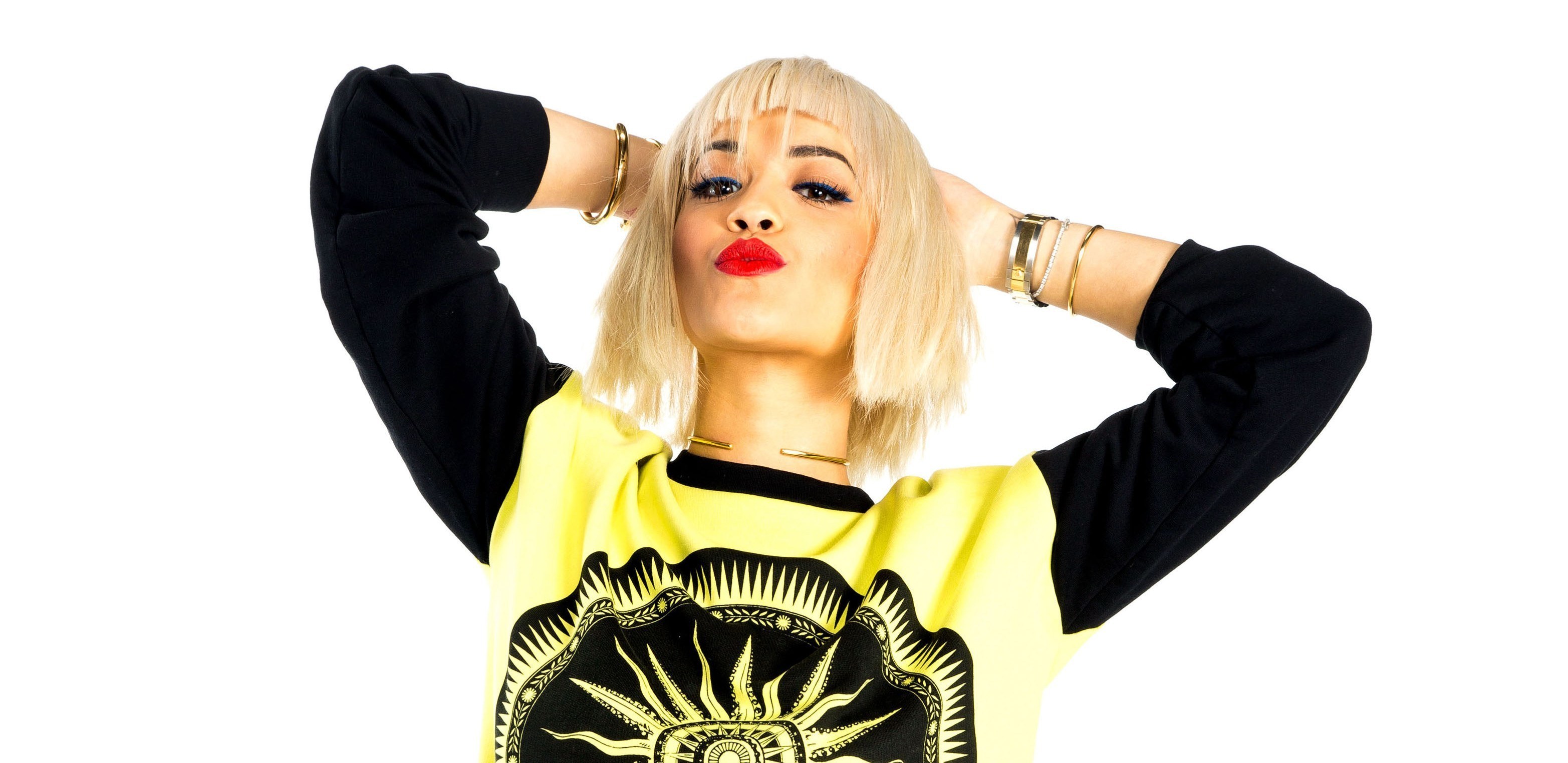 woman with blonde hair and red lipstick