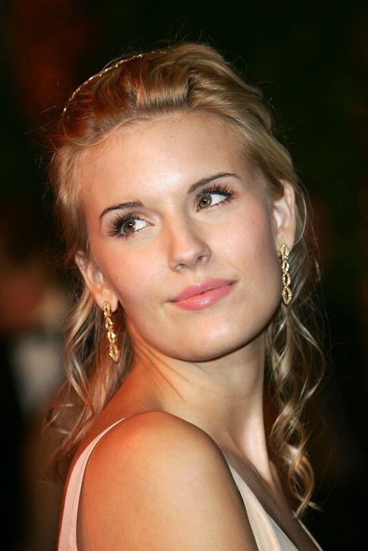 woman with blonde hair at event