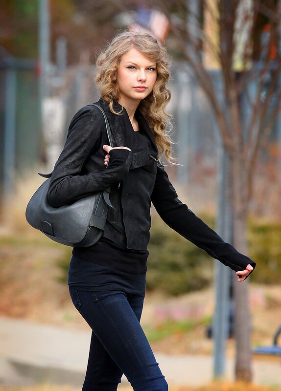Woman with Blonde Hair — Black, Neutral, Autumn
