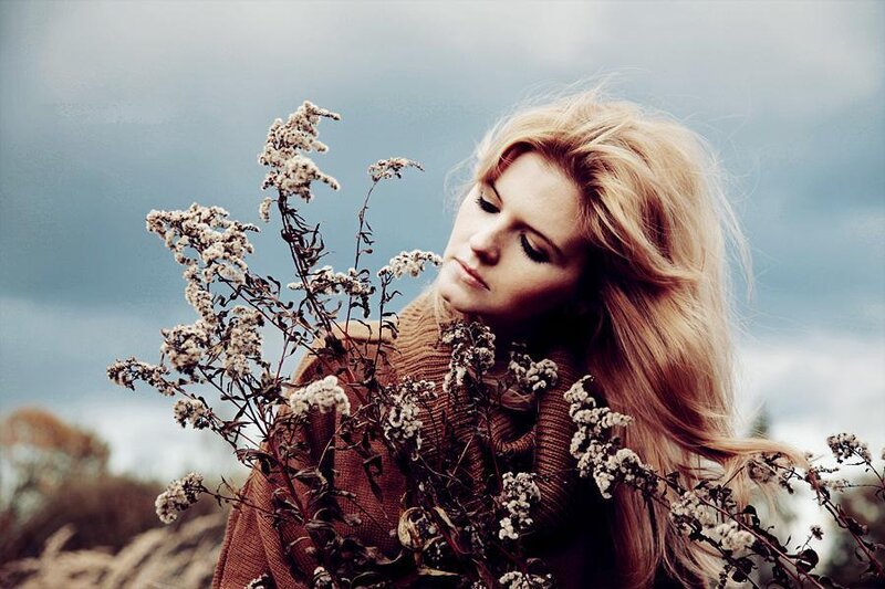 Woman with Blonde Hair — Brown, Contemplative, Autumn