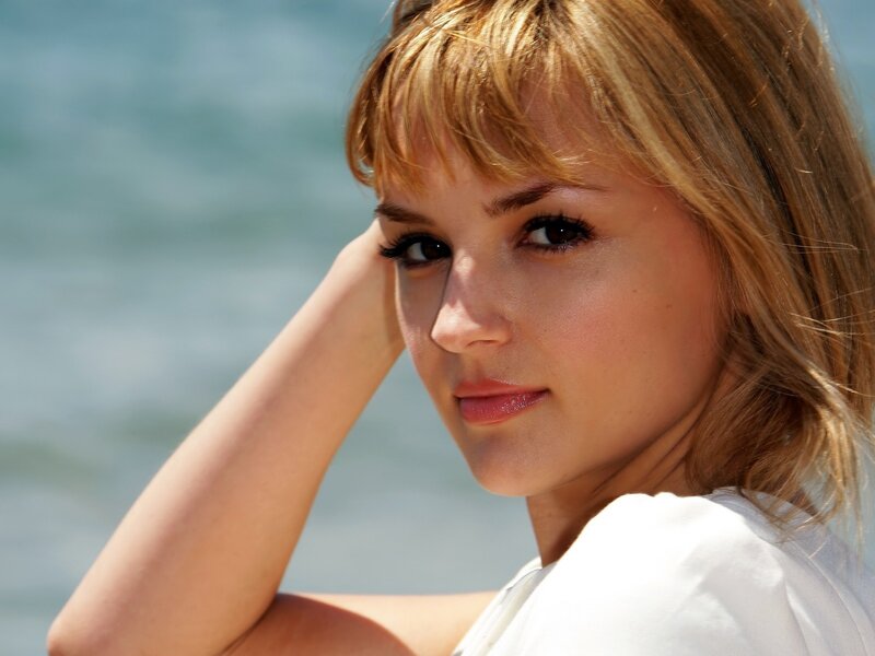 Woman with Blonde Hair — Calm, Afternoon, Photograph