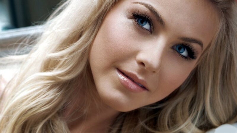Woman with Blonde Hair — Calm, Photograph, Blonde Hair, Blue Eyes, Makeup