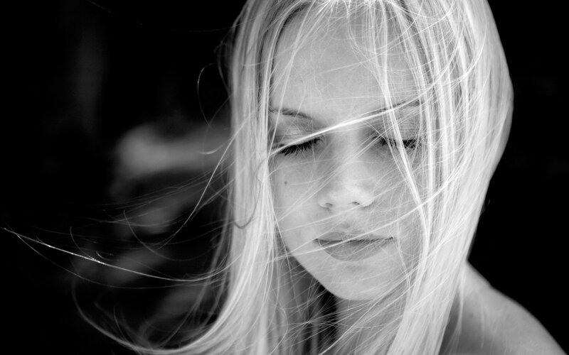 Woman with Blonde Hair — Dramatic, Face