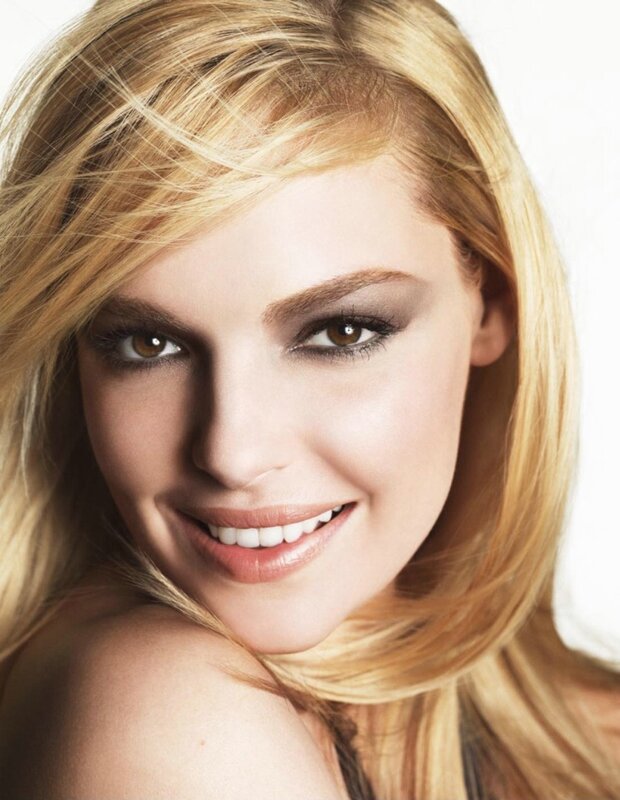 Woman with Blonde Hair — Friendly, Photograph, Smile, Makeup