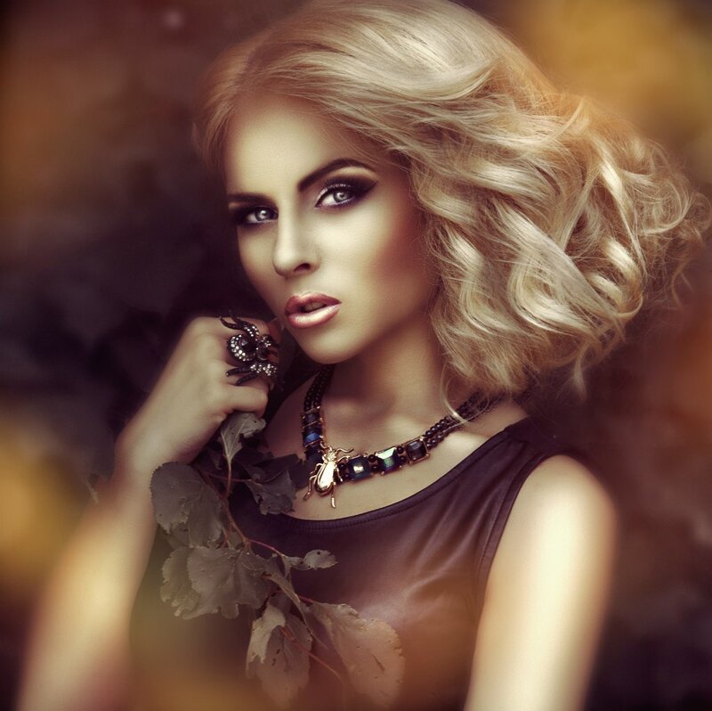 Woman with Blonde Hair — Gold, Dramatic, Autumn